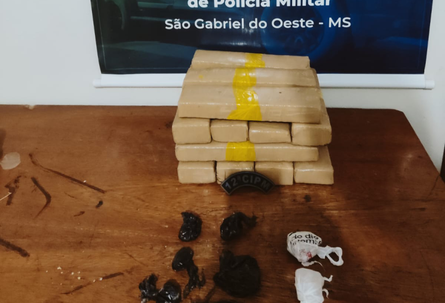 Indivíduo é preso em São Gabriel do Oeste após tentativa de fuga com moto e drogas